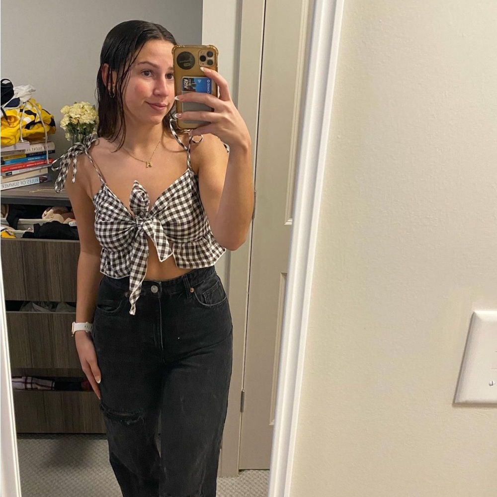 Black and white tied tank!
